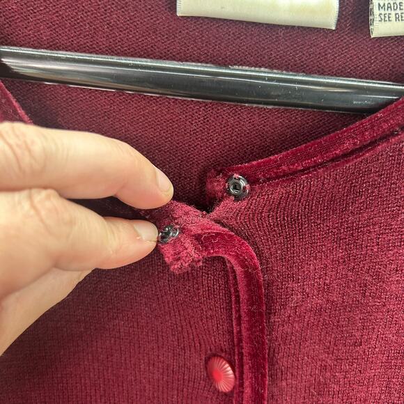 Fashion Bug 18/20 Maroon Button Front‎ Sweater Velour Detail - Picture 3 of 5
